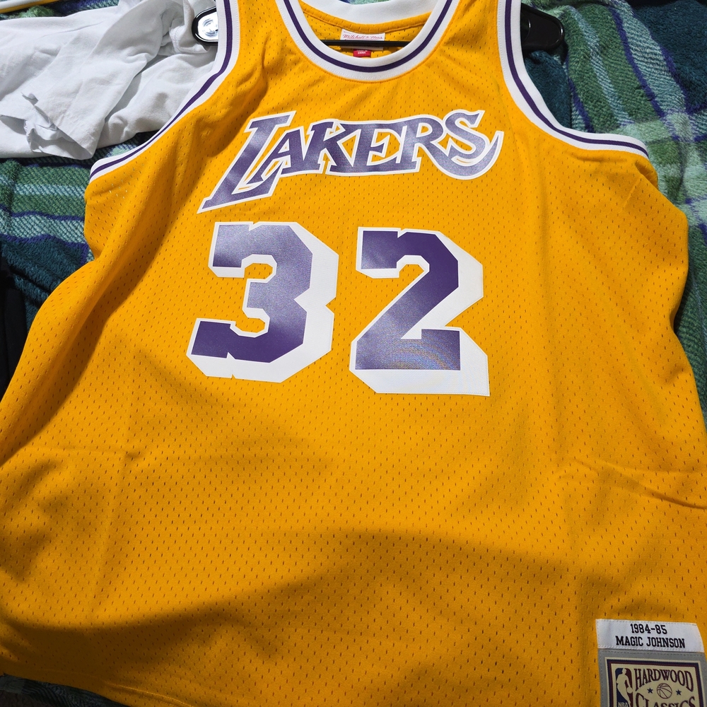 Mitchell & Ness Gold Lakers Jersey